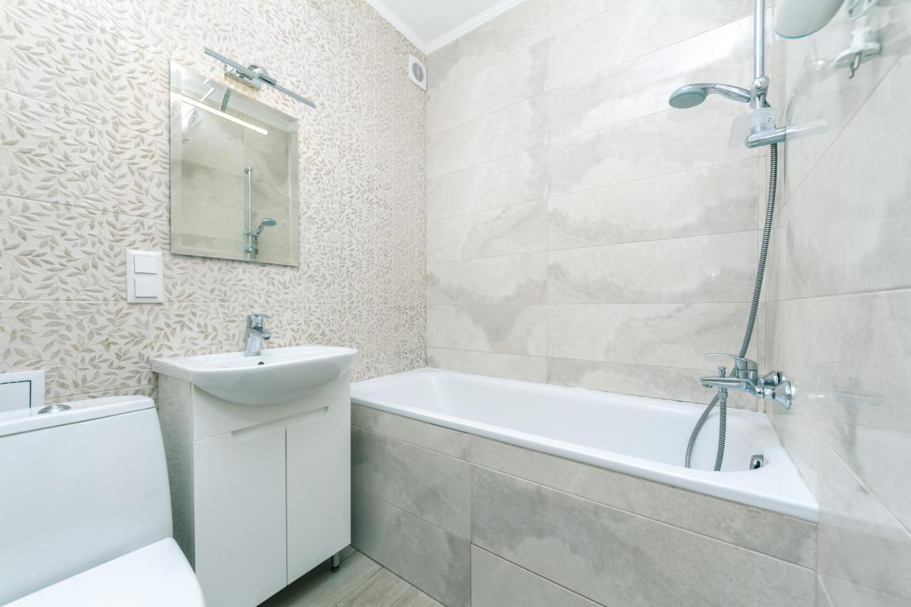 New Apartment On Starokyivska 1/5 Zewnętrze zdjęcie